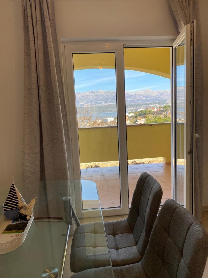 Apartments Mikecin Novigrad  Eksteriør billede