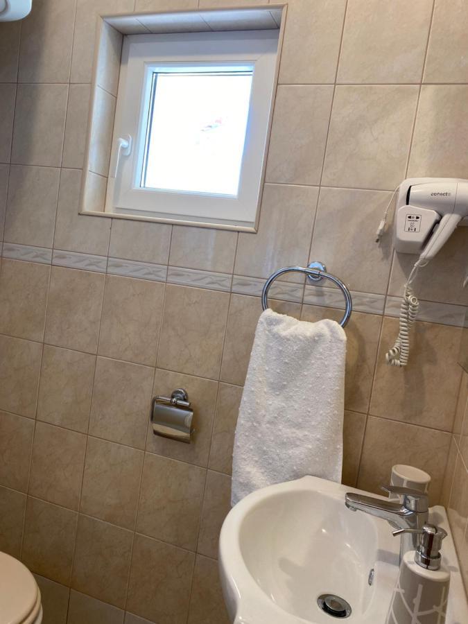 Apartments Mikecin Novigrad  Eksteriør billede